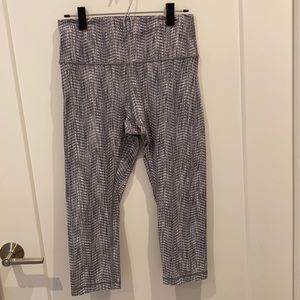 Lululemon wunder under crop